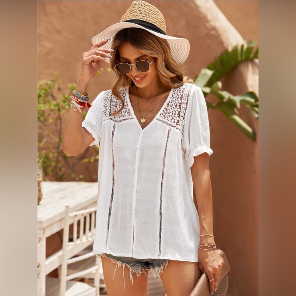 Crochet Detail Short Sleeve Top - White
